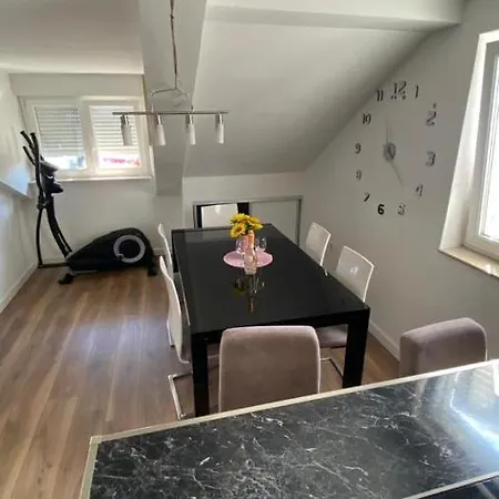 Апартаменти Luxury Near Bacvice *