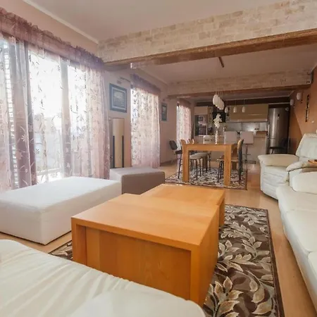 Luxury Near Bacvice *