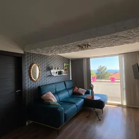 Luxury Near Bacvice شقة