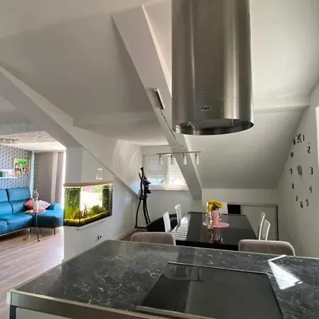 Luxury Near Bacvice شقة